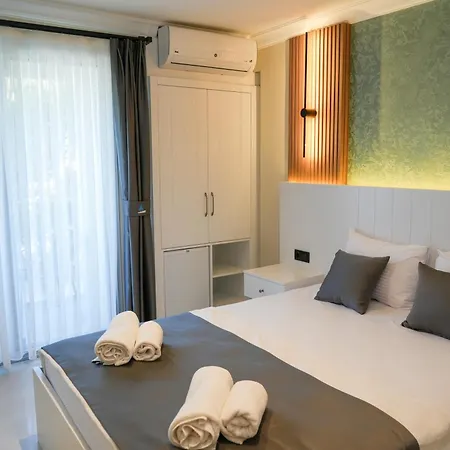 Akpinar Marin Отель Кешме