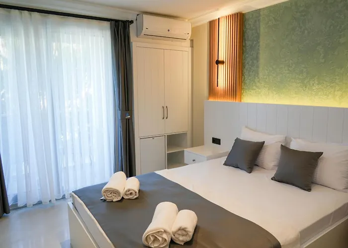 Akpinar Marin Hotel Çeşme