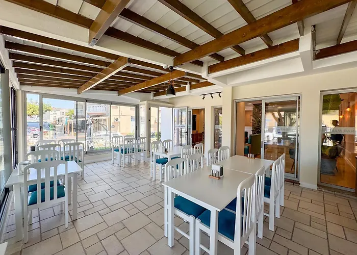 Hotel Akpinar Marin Çeşme